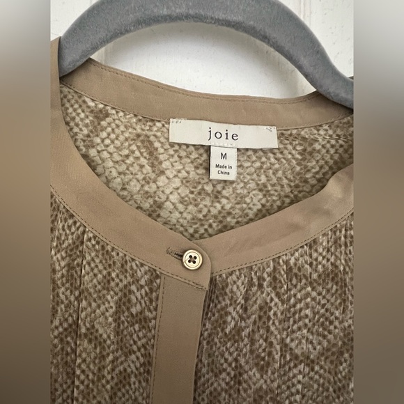 100% Silk Elegant Brown Snake Print Women's button down blouse - Picture 8 of 8